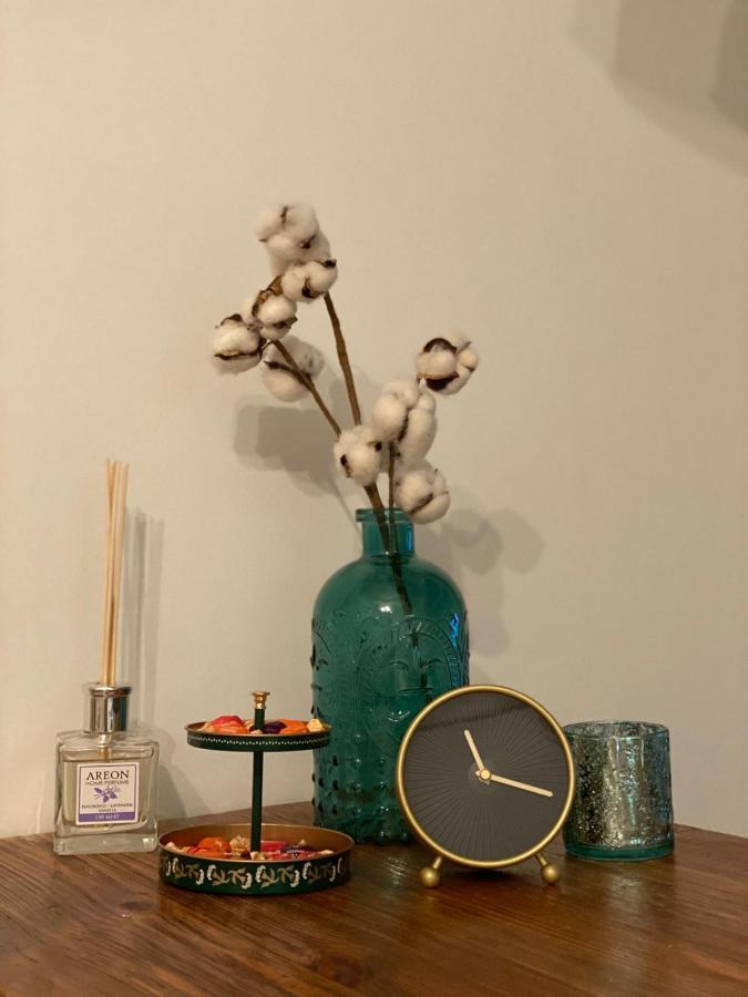 Bright Apartment Gomel Bagian luar foto